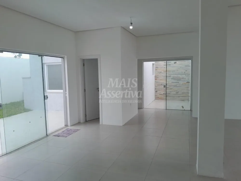 Excelente casa a venda localizada no centro de Tramandaí/RS - 2 dormitórios