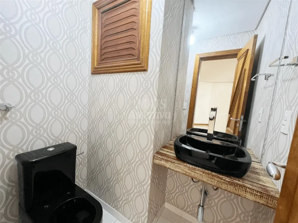 Amplo Apartamento 03 dormitórios para venda em Canoas