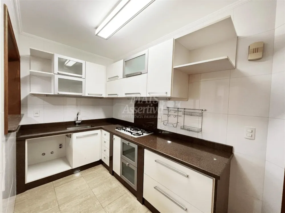 Amplo Apartamento 03 dormitórios para venda em Canoas