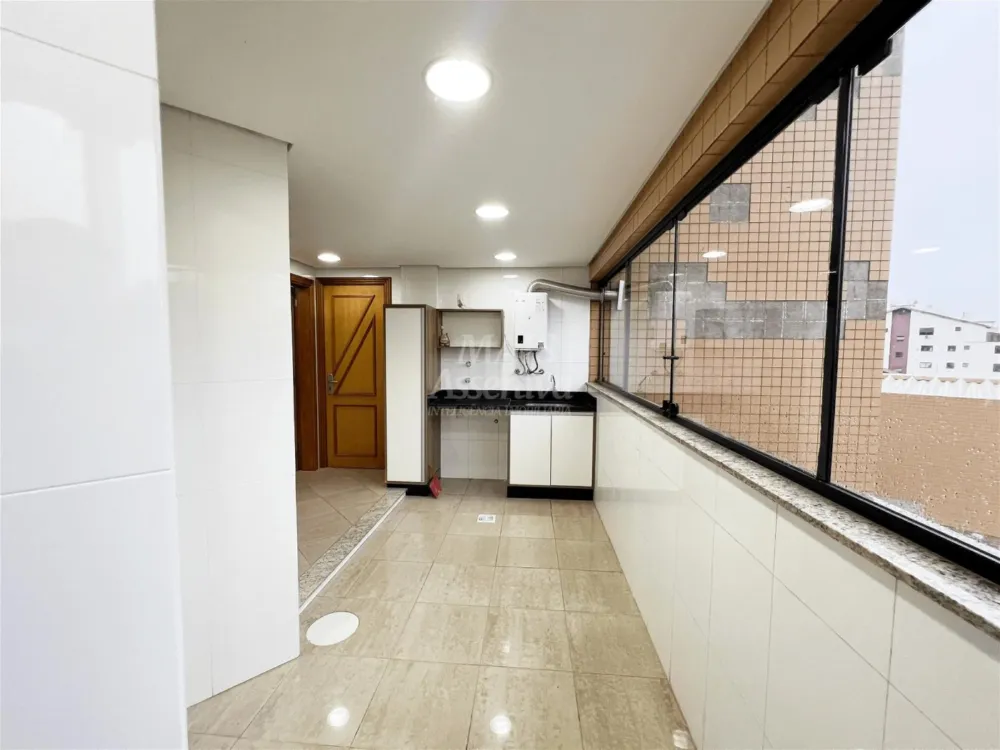 Amplo Apartamento 03 dormitórios para venda em Canoas