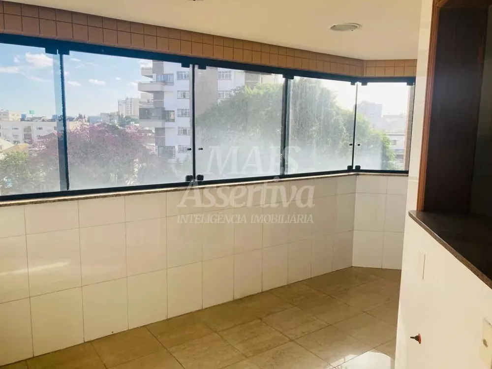 Amplo Apartamento 03 dormitórios para venda em Canoas