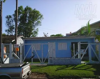 Casa para Venda em Arroio do Sal / RS no bairro Centro