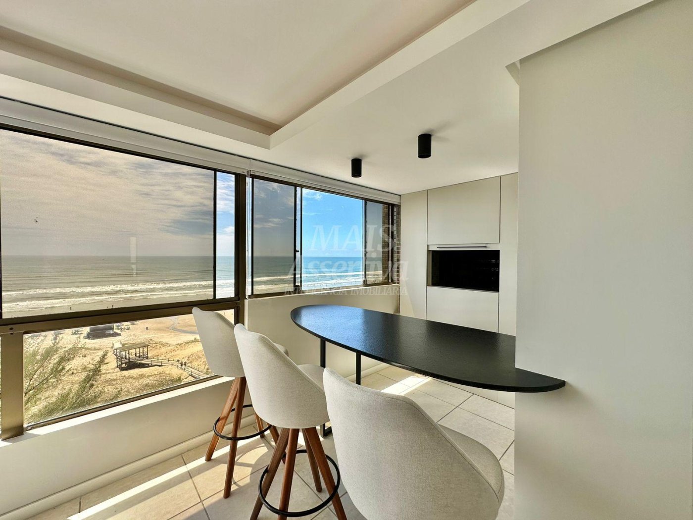 Excelente apartamento de luxo mobiliado em Capão da Canoa/RS
