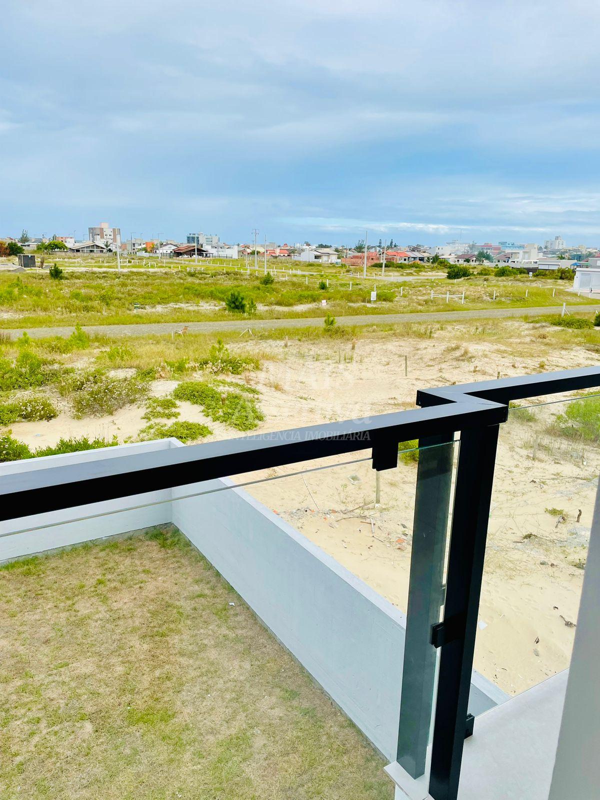 Sobrado 03 dormitórios para venda em Balneário Gaivota Praia Turimar