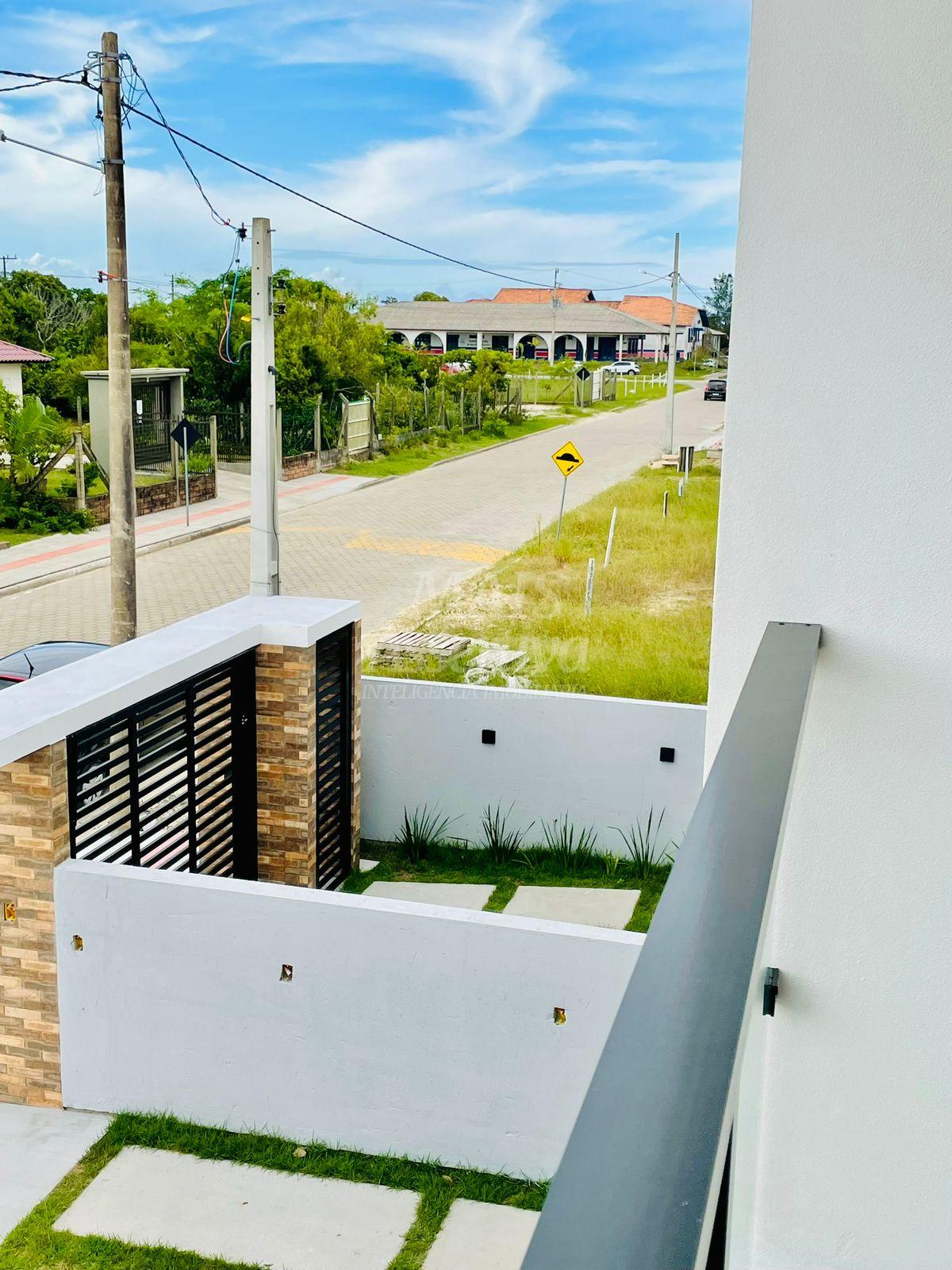 Sobrado 03 dormitórios para venda em Balneário Gaivota Praia Turimar