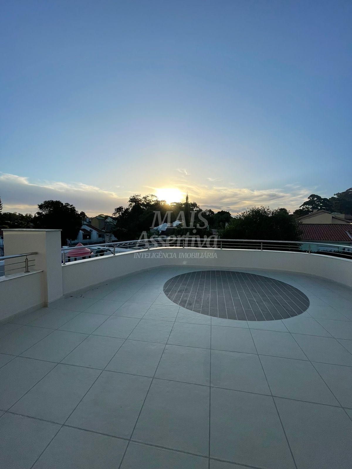 Sobrado de Alto Padrão à venda no bairro Parq. Res. Jardim do Sol, Rio Grande/RS