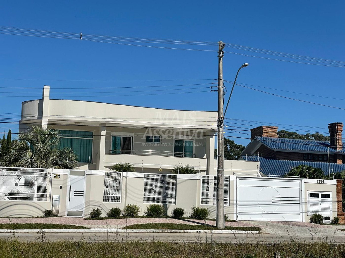 Sobrado de Alto Padrão à venda no bairro Parq. Res. Jardim do Sol, Rio Grande/RS