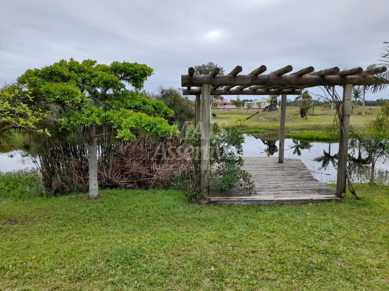 Terreno de esquina em Condomínio Balneário Gaivota