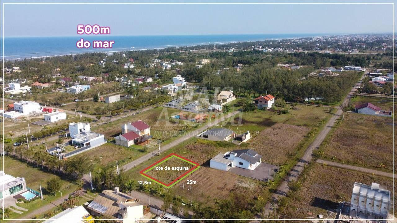 Terreno de esquina em Condomínio Balneário Gaivota