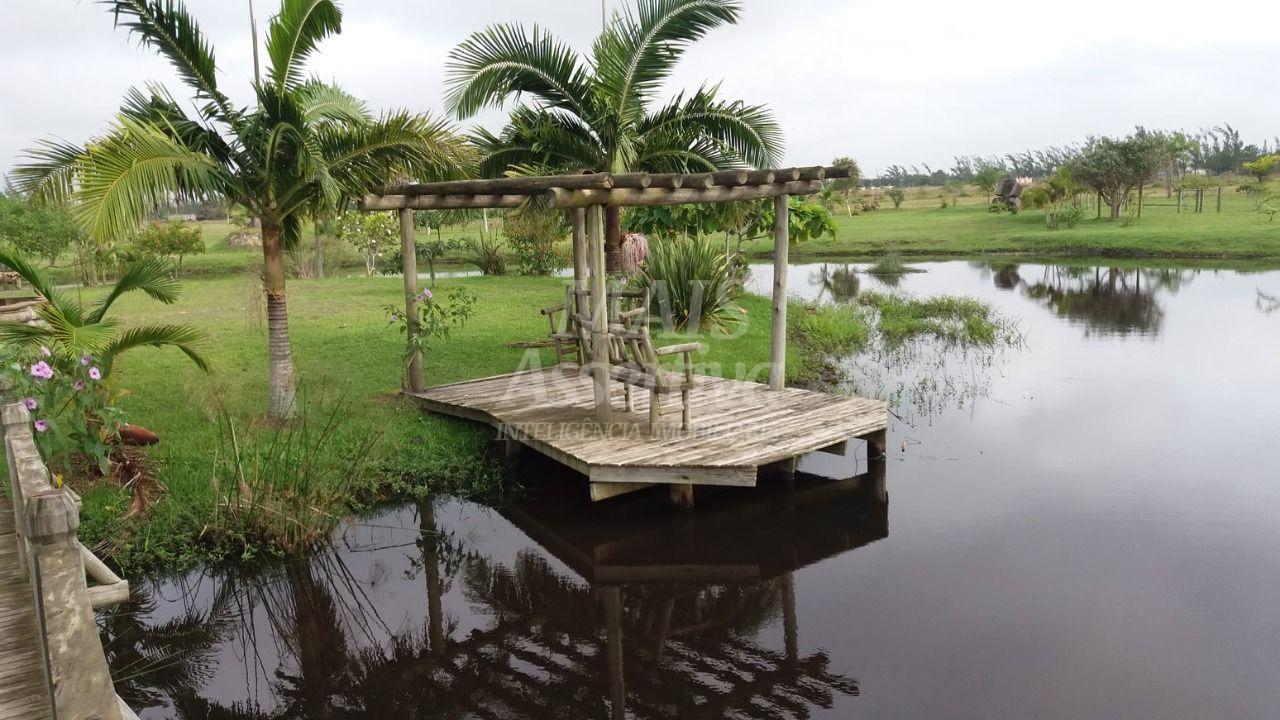 Terreno de esquina em Condomínio Balneário Gaivota