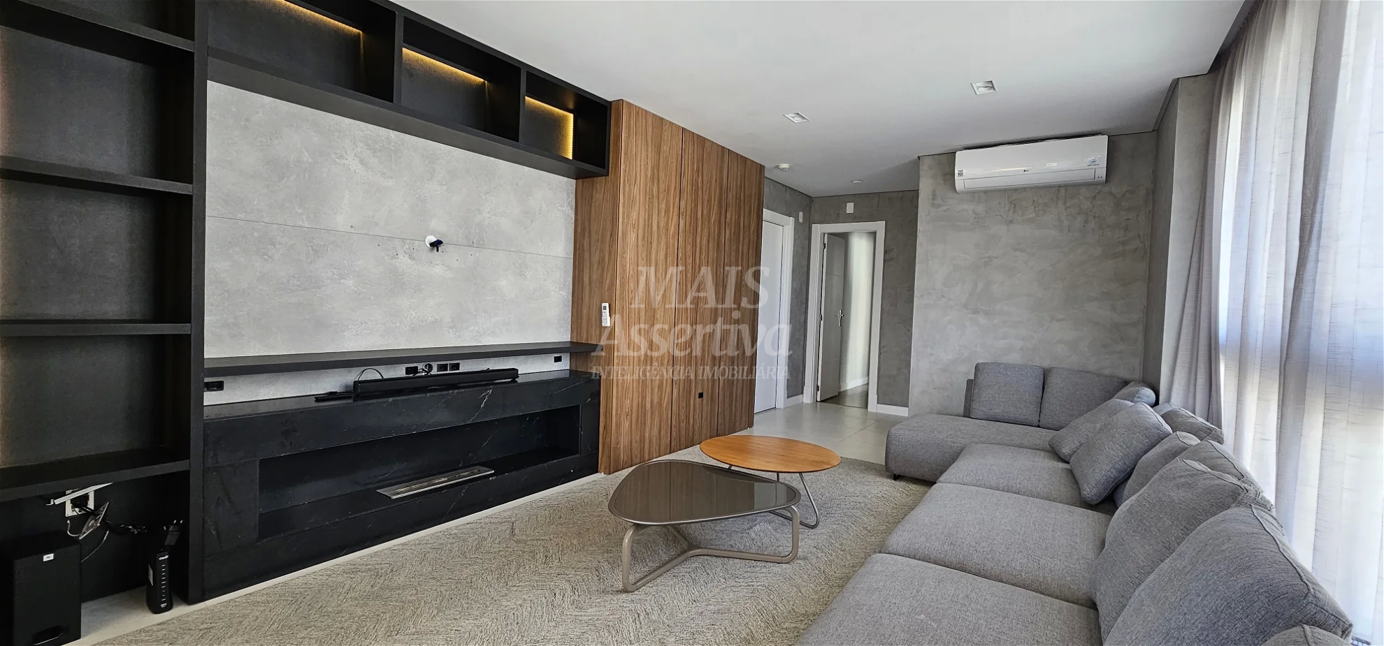 Apartamento à venda com 4 quartos, 156m² - Foto 1