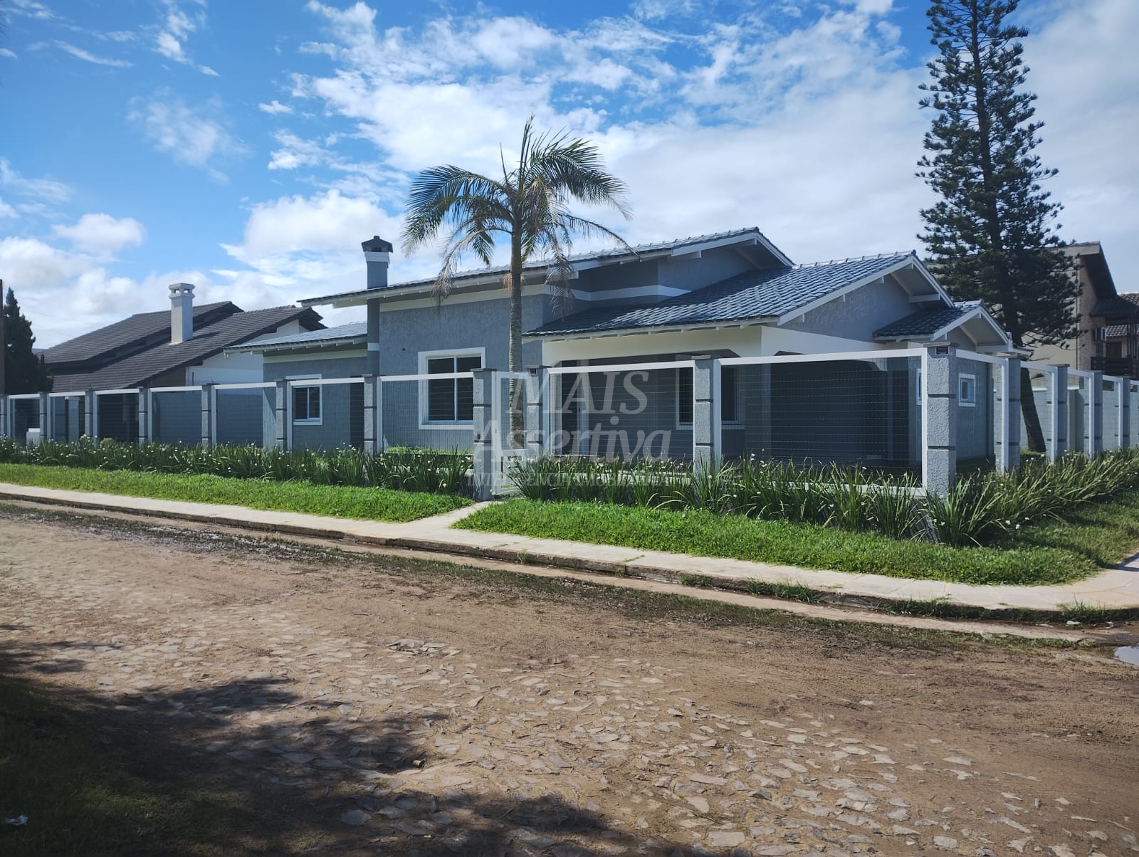 Casa, 3 quartos, 162 m² - Foto 1