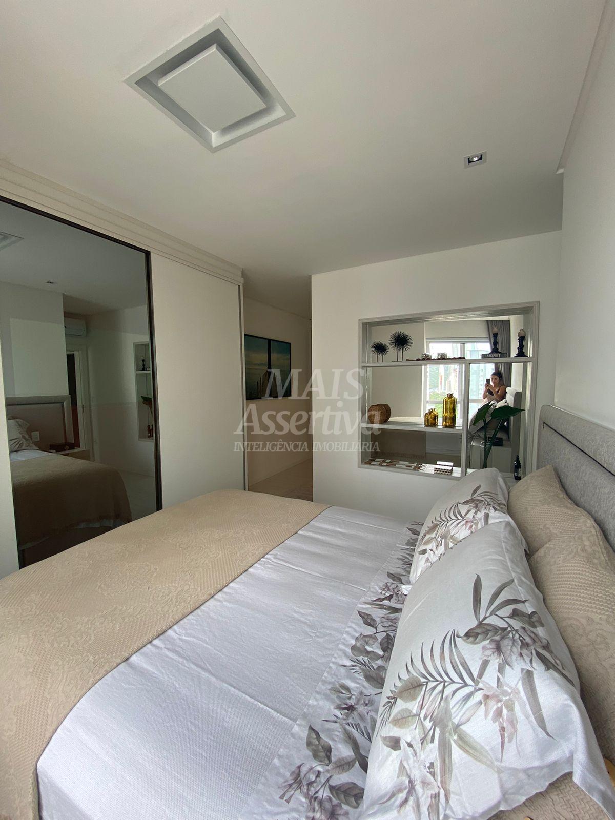 Excelente apartamento de alto padrão a venda no centro de Balneário Camboriú/SC 