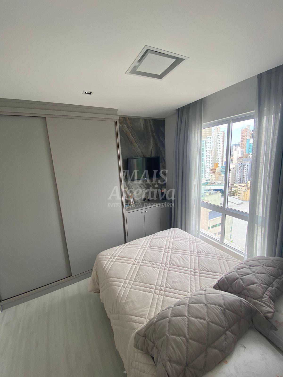 Excelente apartamento de alto padrão a venda no centro de Balneário Camboriú/SC 