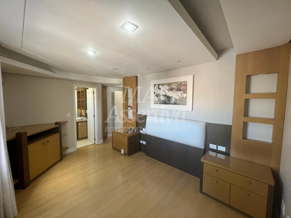 Cobertura duplex mobiliada para venda em Garibaldi Bairro Centro