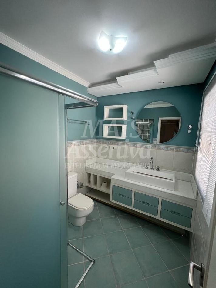 Cobertura duplex mobiliada para venda em Garibaldi Bairro Centro