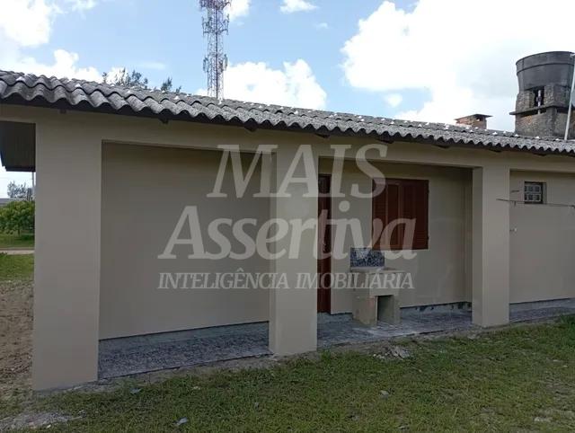 Ótima casa a venda localizada no bairro Imara em Imbé/RS - 3 dormitórios