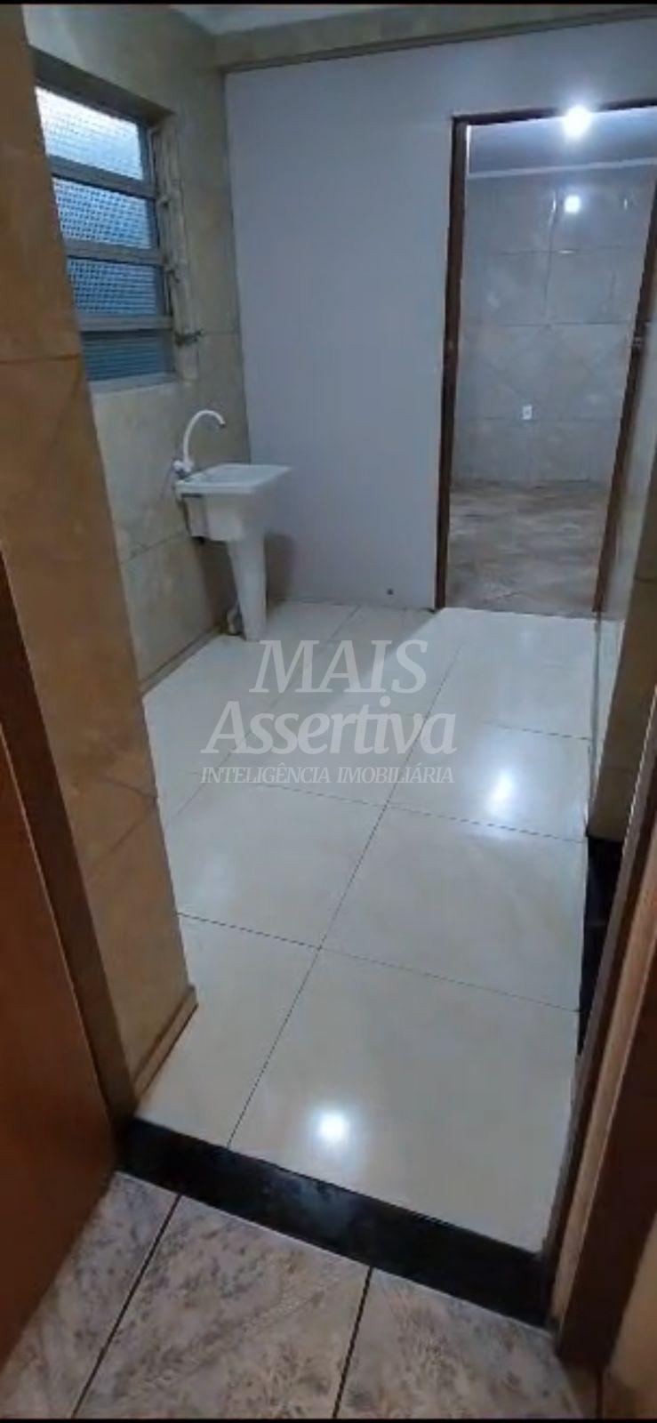 Ótimo sobrado para venda, no bairro Igara em Canoas/RS - 4 dormitórios