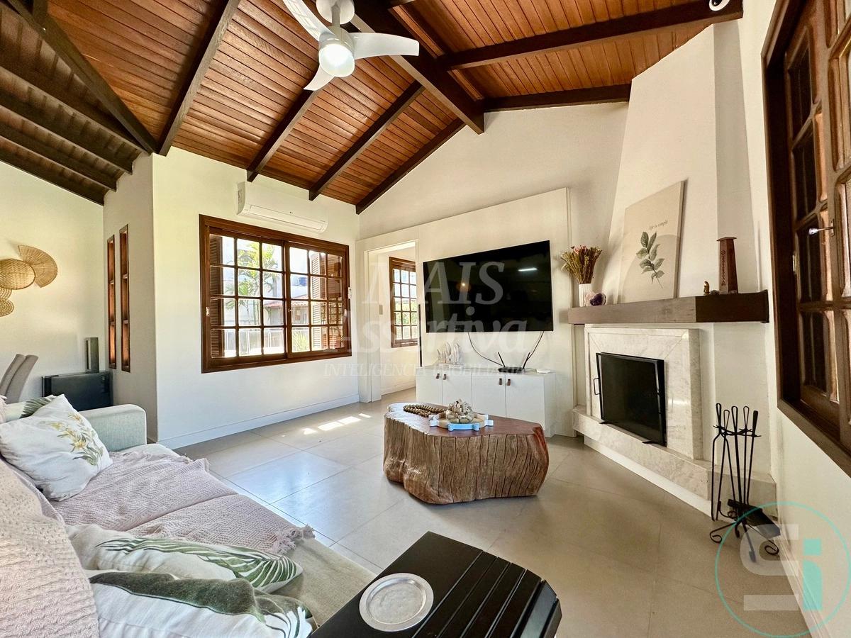 Linda casa para venda em Xangrilá Bairro Centro