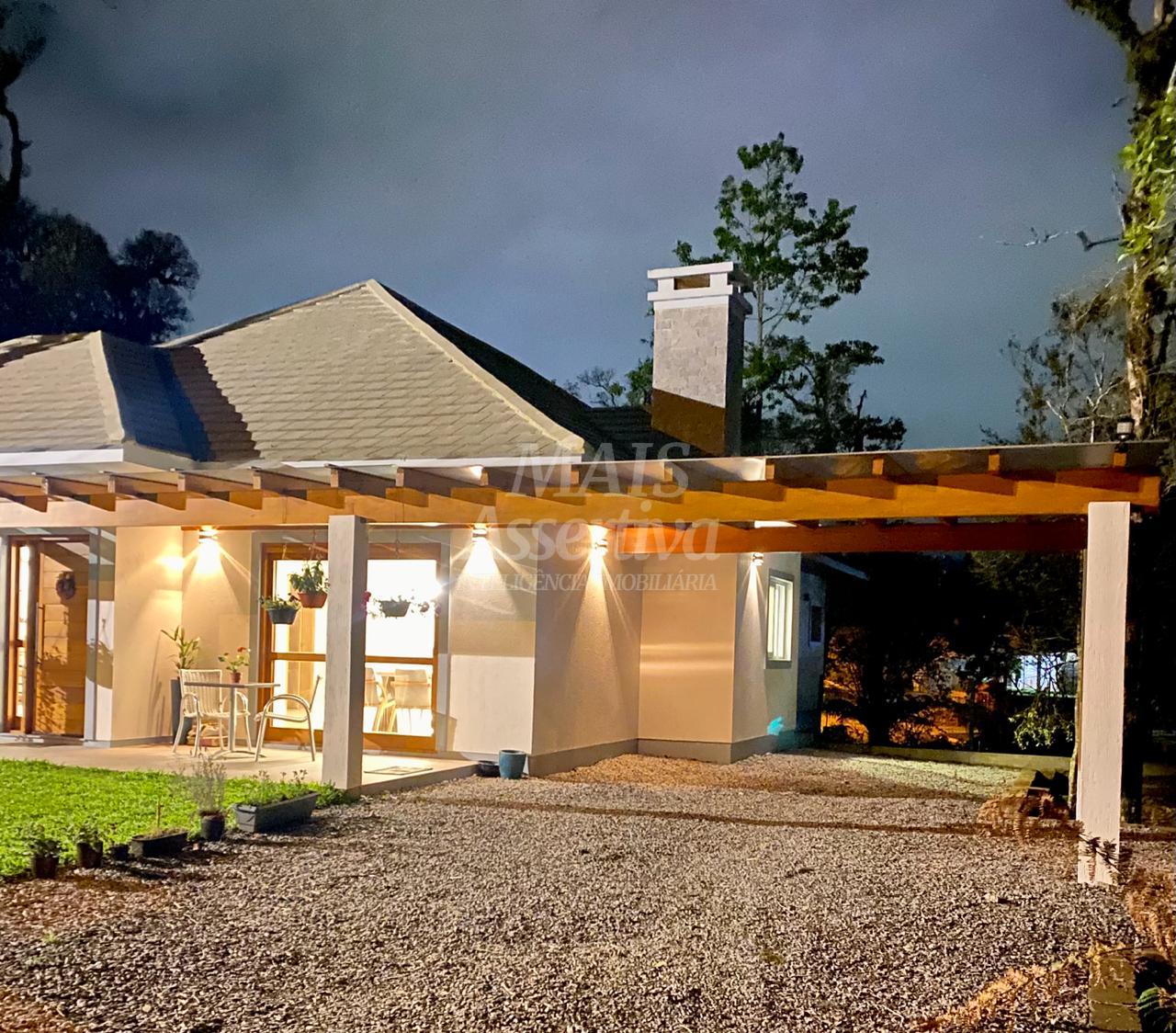 Excelente casa à venda na Serra Gaúcha, no município de Gramado/RS-3 dormitórios