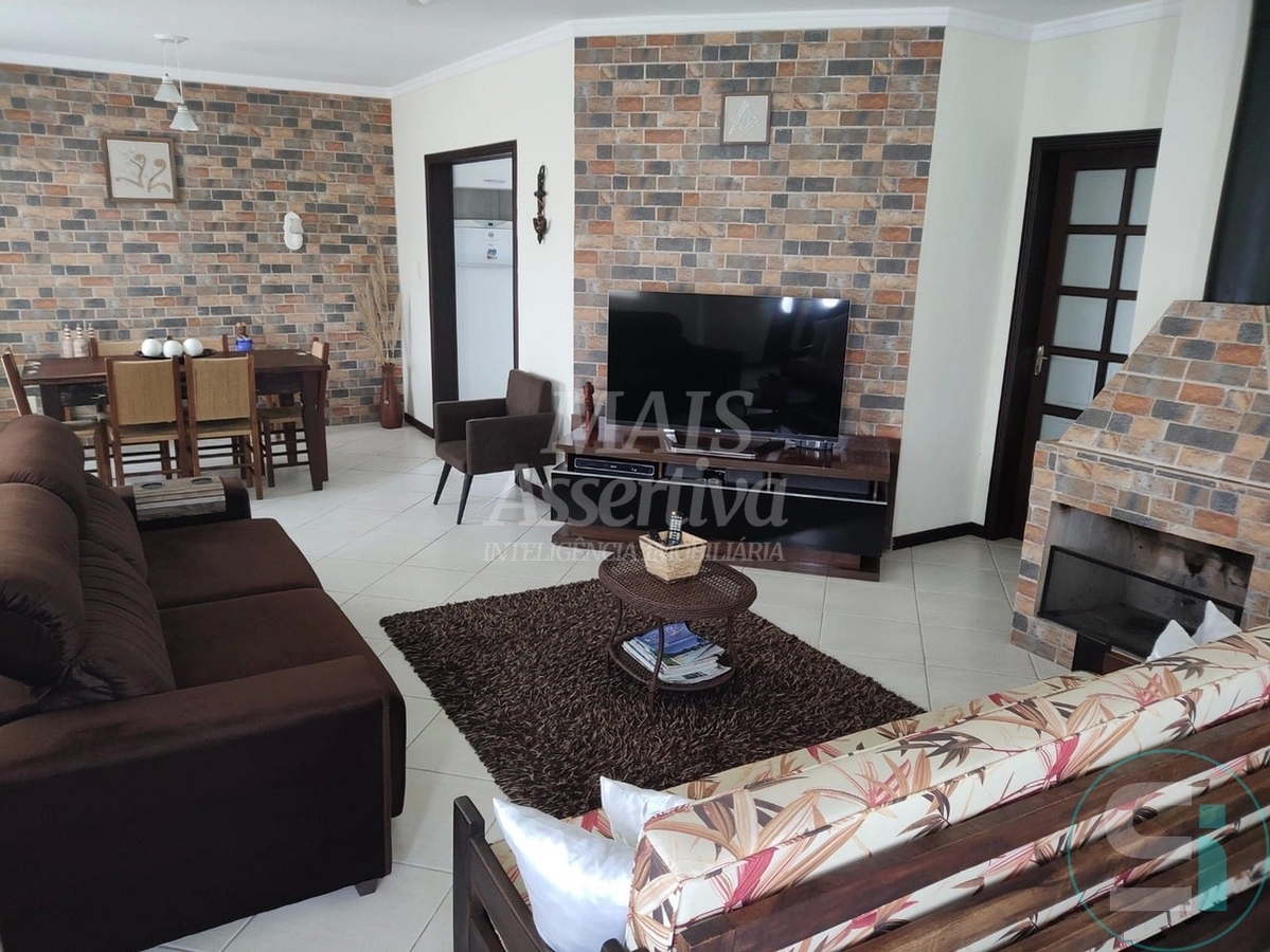 Casa, 3 quartos, 204 m² - Foto 1