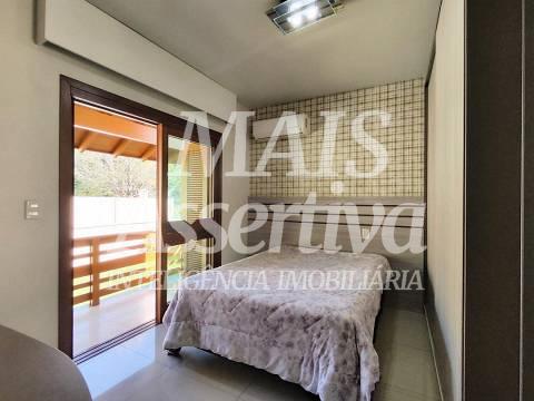 Excelente sobrado semi mobiliado para venda, bairro União em Estância Velha/RS.