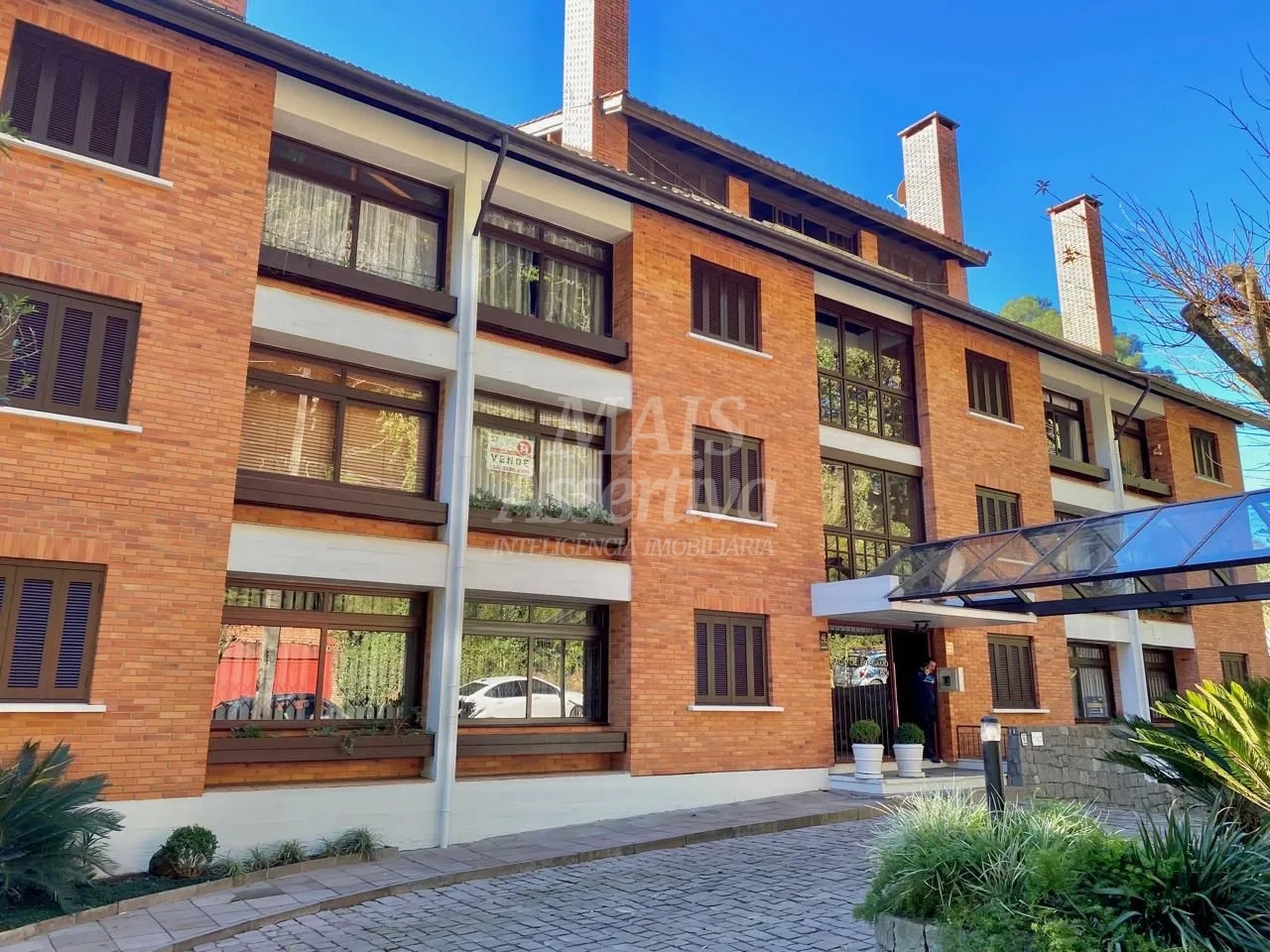 Excelente Apartamento à venda no bairro Planalto em Gramado/RS - 2 dormitórios