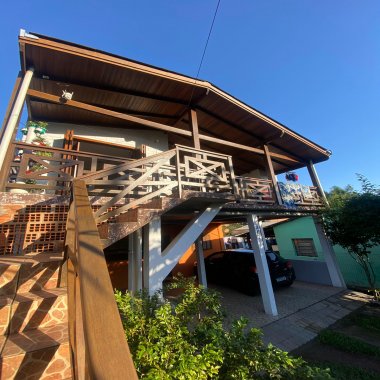 Casa semi mobiliada para locação no bairro Rondonia em Novo Hamburgo/RS. 