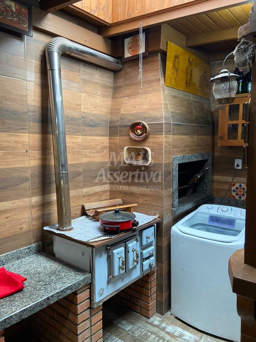 Casa semimobiliada para venda em Tramandaí Zona Nova