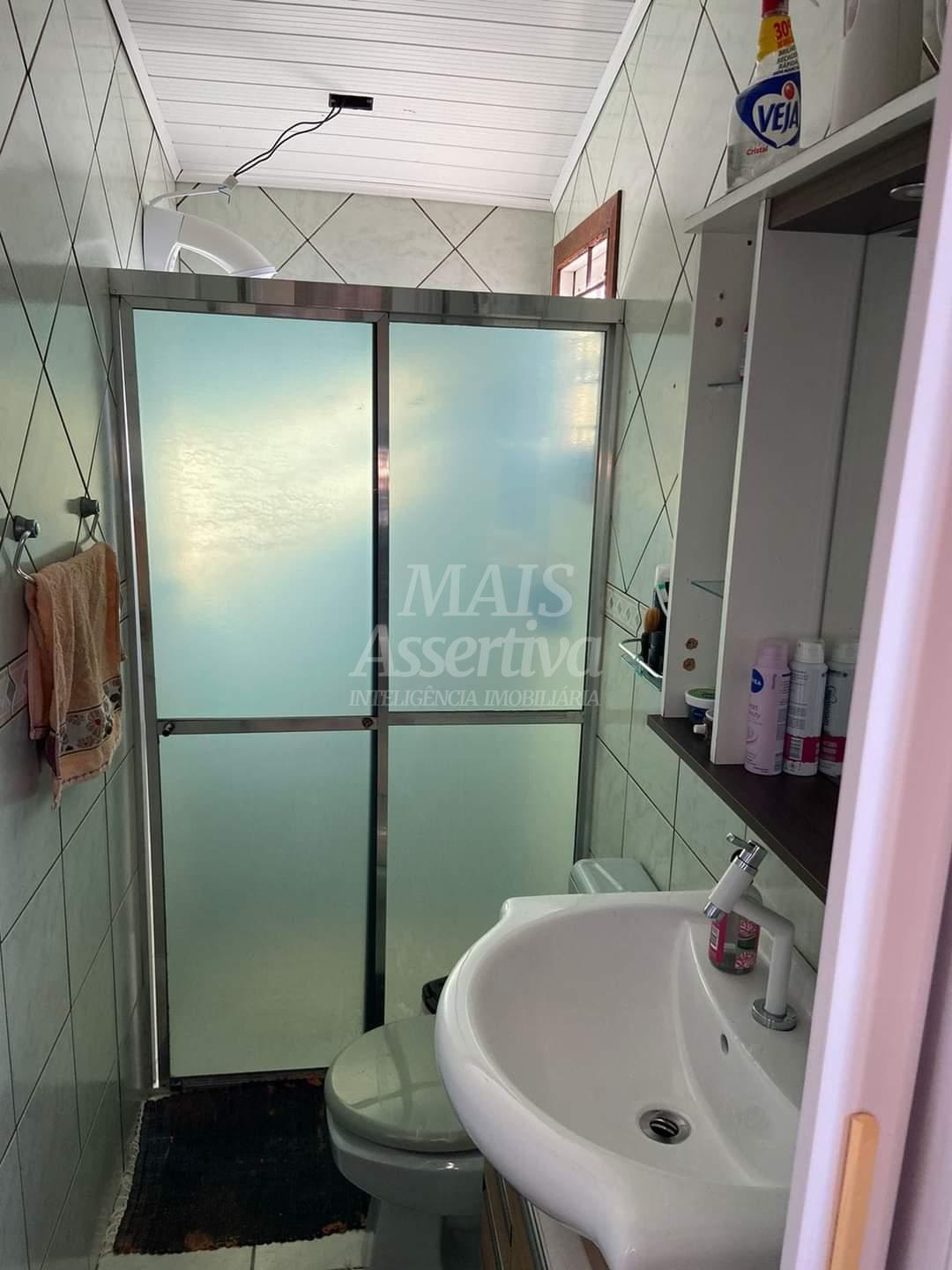 Casa semimobiliada para venda em Tramandaí Zona Nova