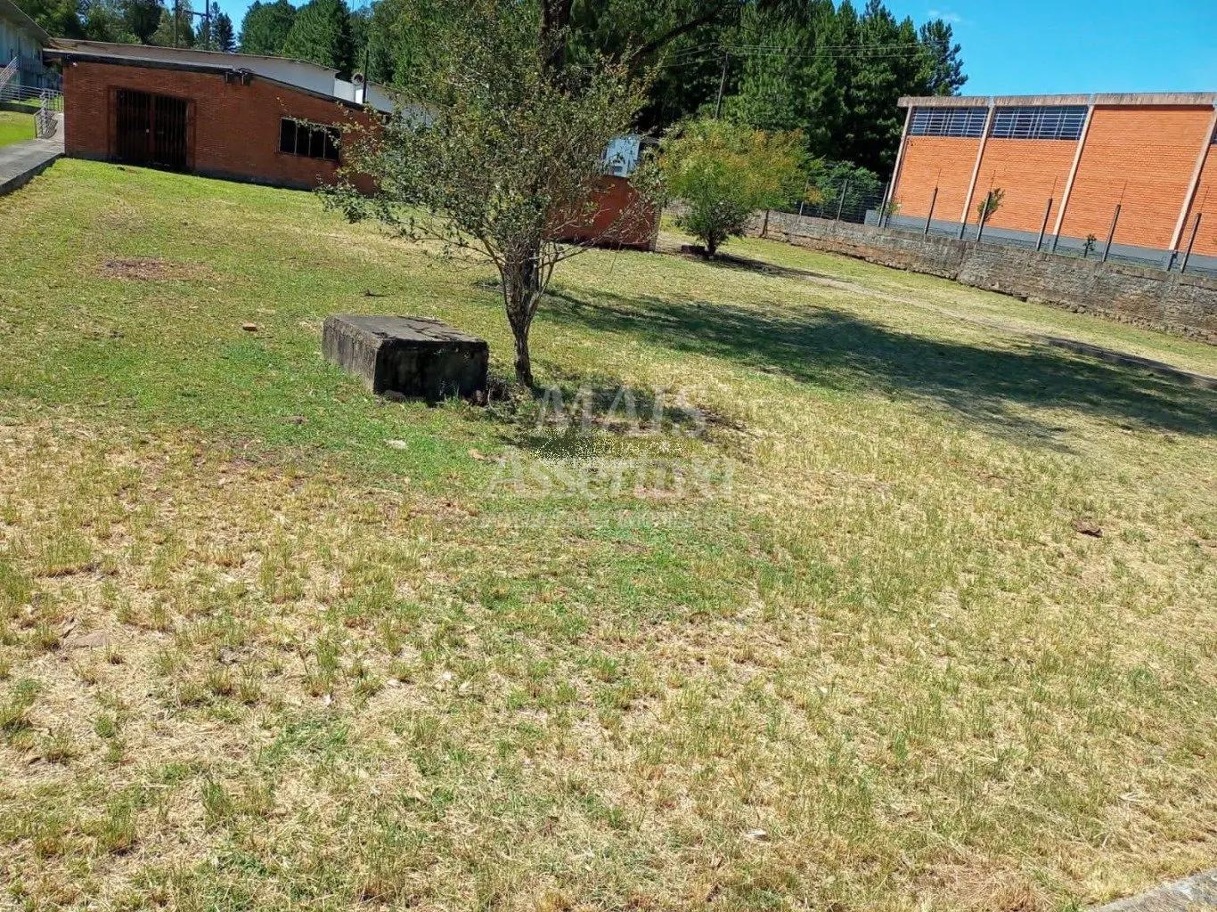 Complexo Industrial para venda na Av. Parobé com 8 prédios comercias 