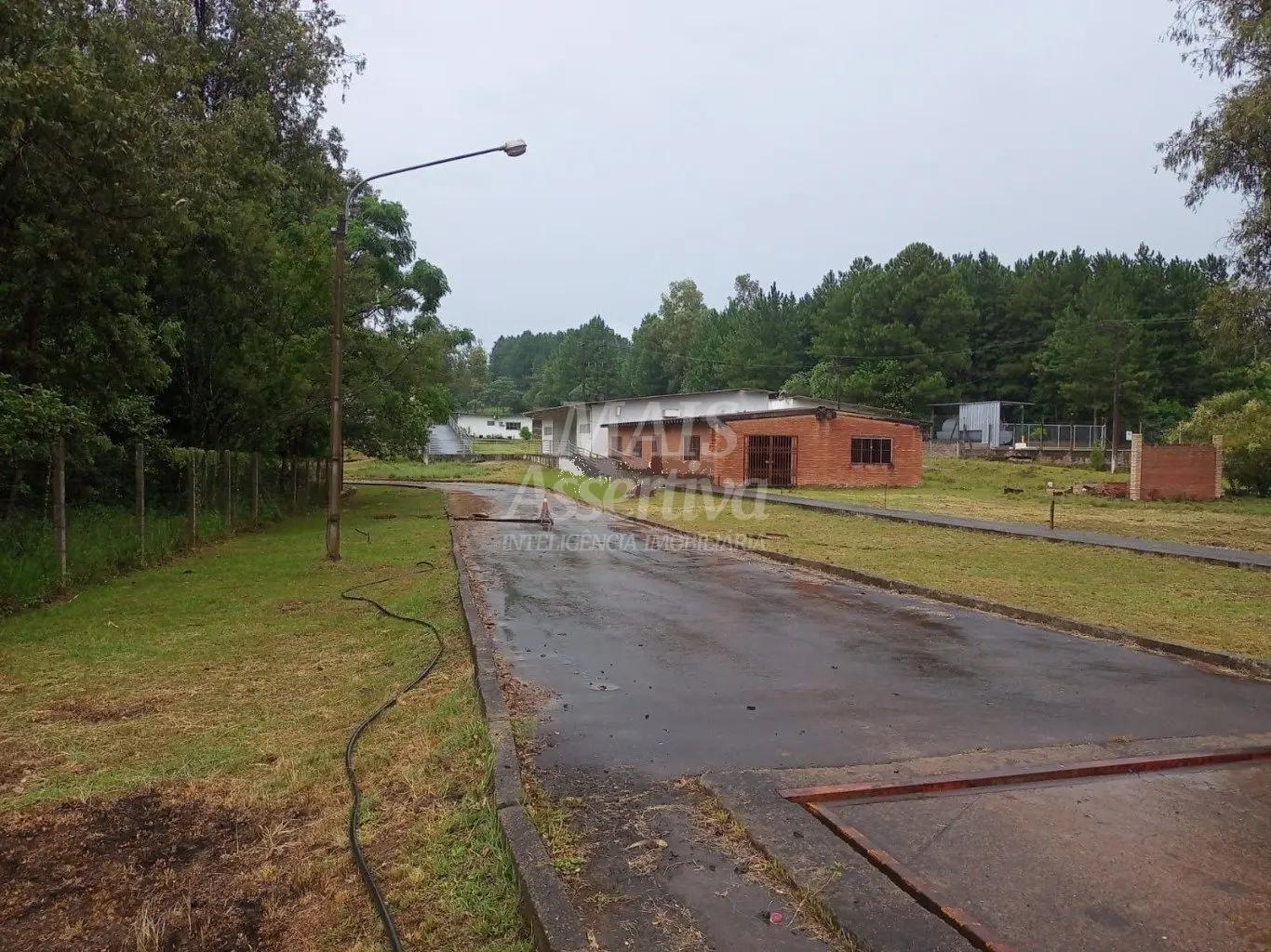 Complexo Industrial para venda na Av. Parobé com 8 prédios comercias 