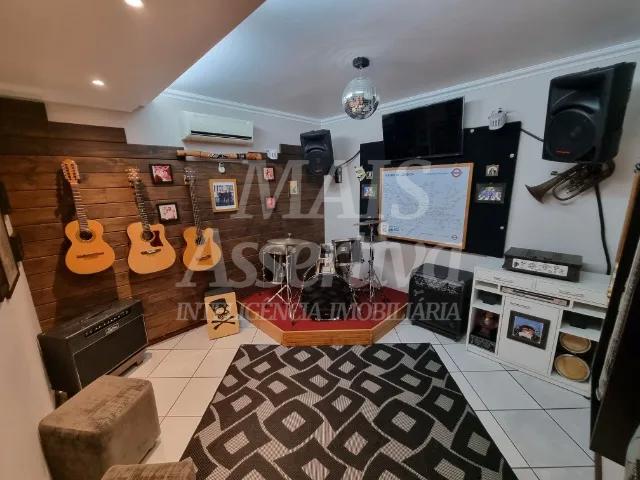 Casa, 3 quartos, 250 m² - Foto 9