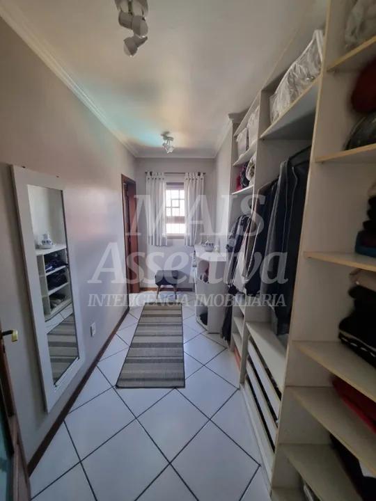 Casa, 3 quartos, 250 m² - Foto 11