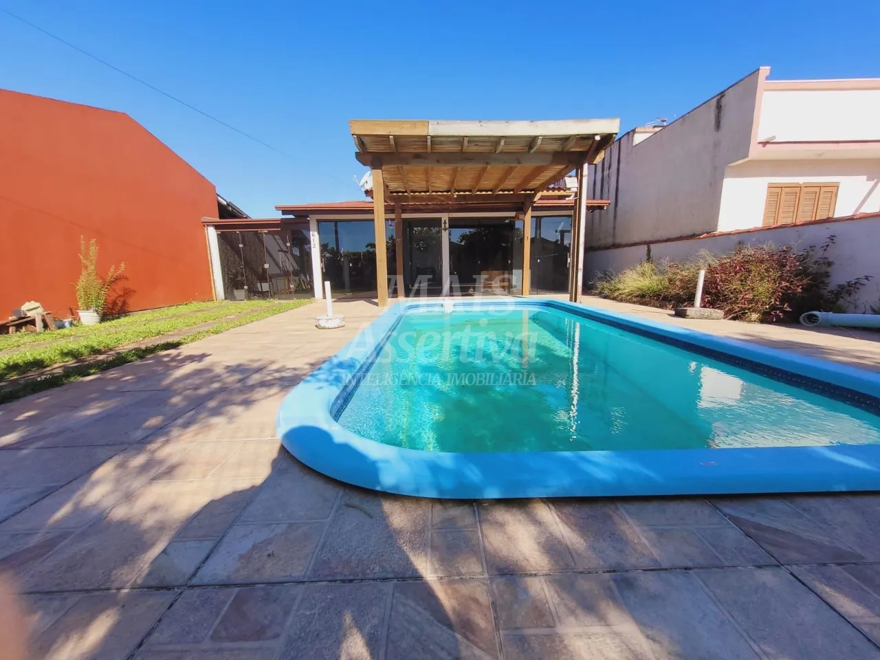 Ótima casa à venda em Imbé/RS - 2 dormitórios