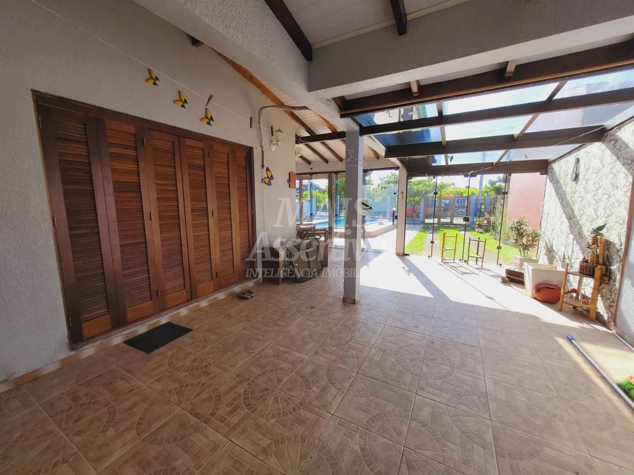 Ótima casa à venda em Imbé/RS - 2 dormitórios