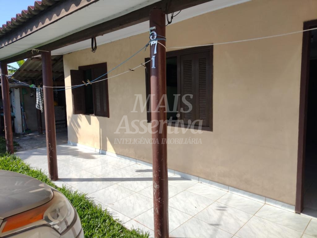 Casa para venda no Centro de Arroio do Sal  - 75,00m² 
