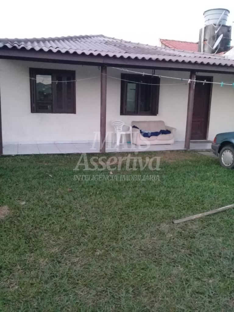 Casa para venda no Centro de Arroio do Sal  - 75,00m² 