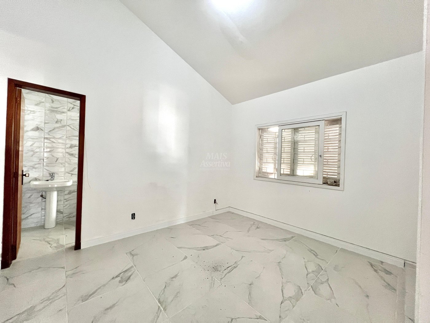 Casa, 4 quartos, 240 m² - Foto 14