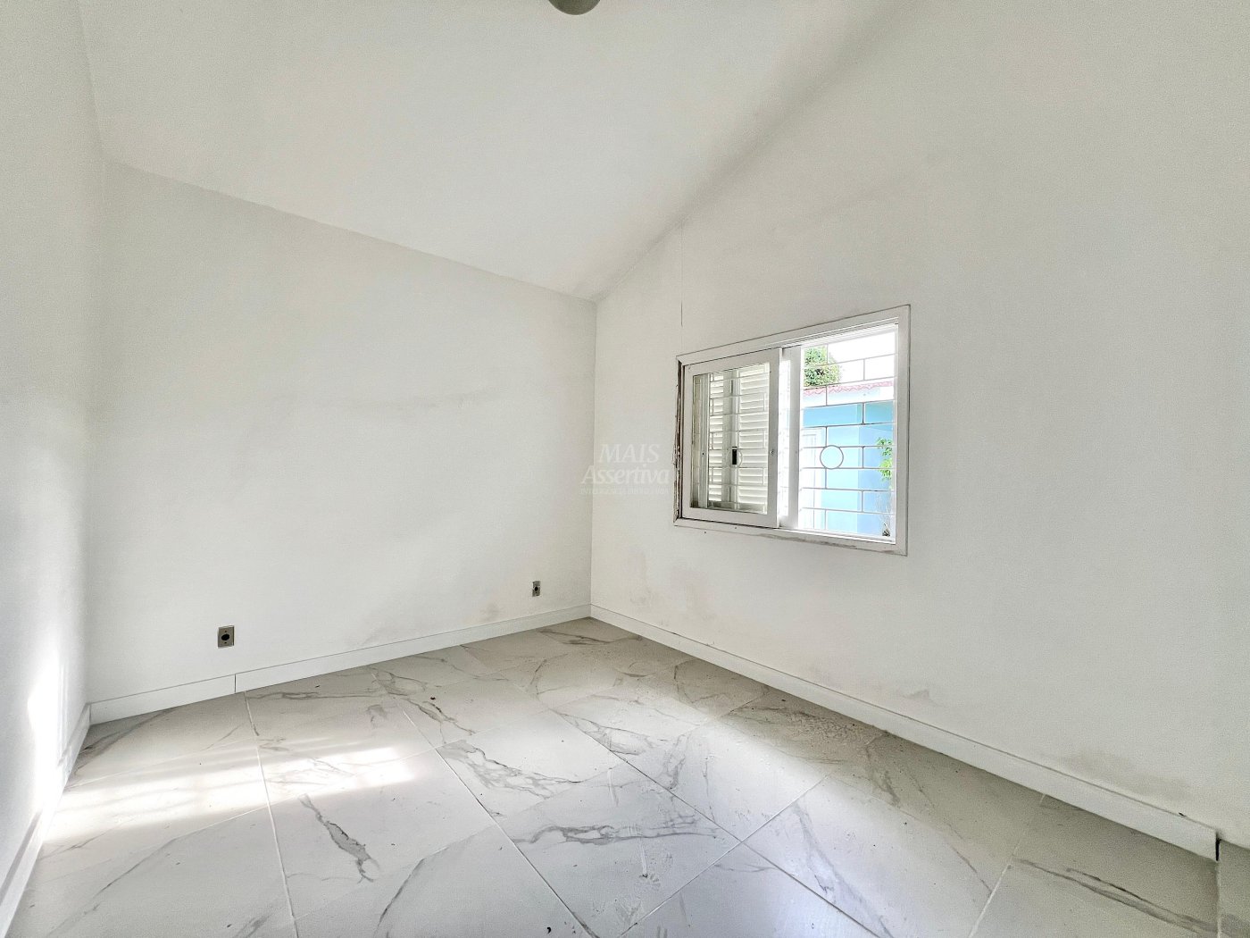 Casa, 4 quartos, 240 m² - Foto 16