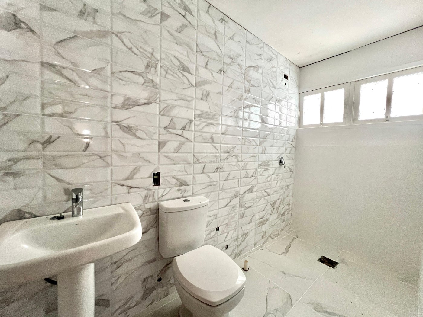 Casa, 4 quartos, 240 m² - Foto 17