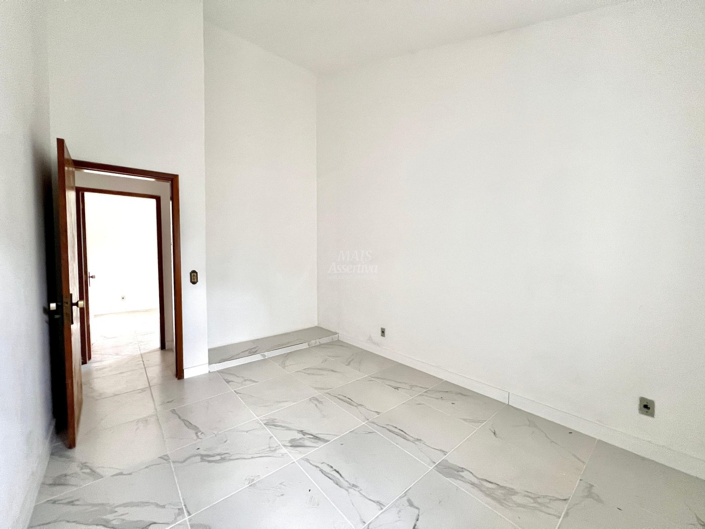 Casa, 4 quartos, 240 m² - Foto 20