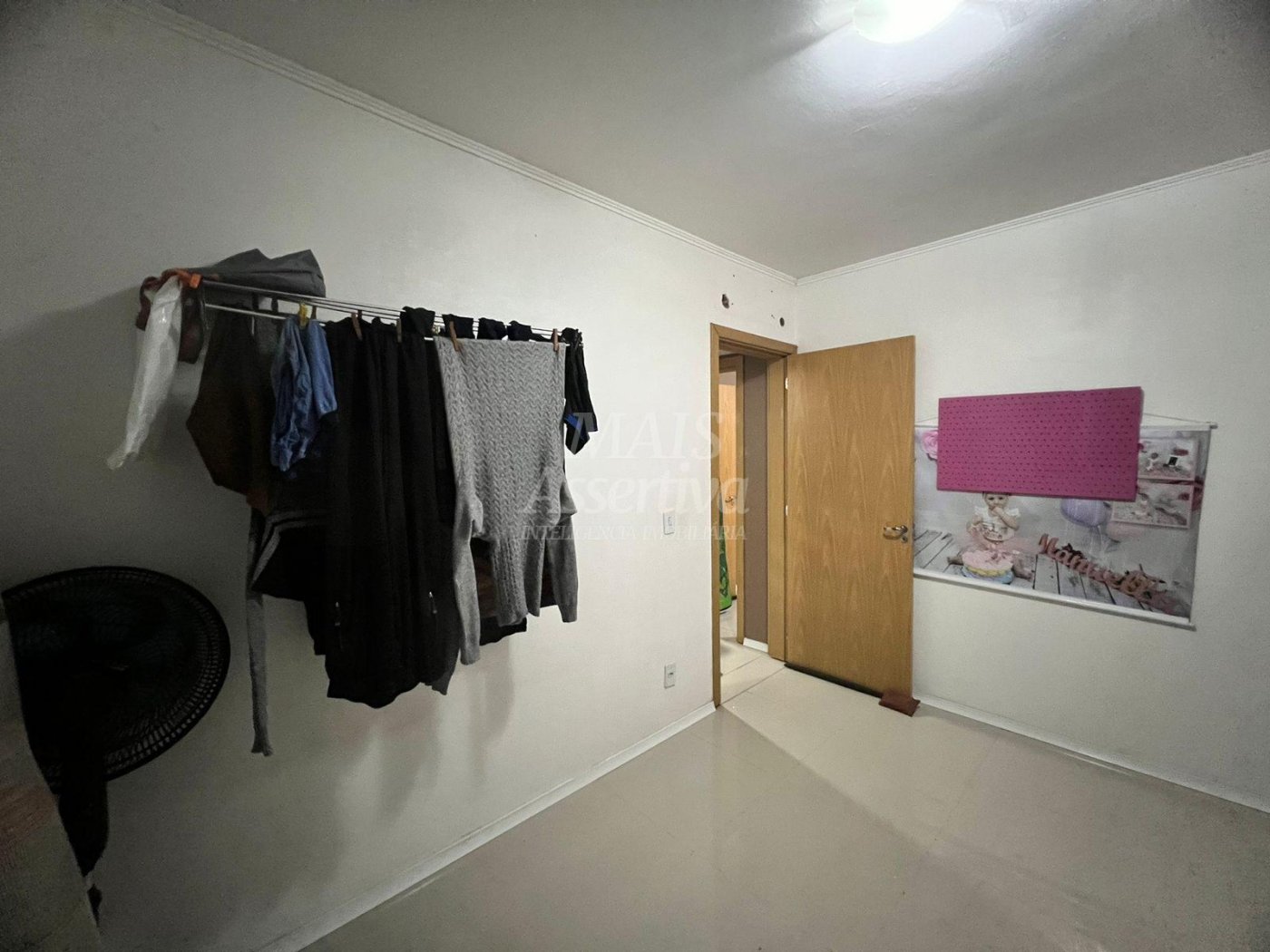 Apartamento semi mobiliado para venda no Monte Brasil 