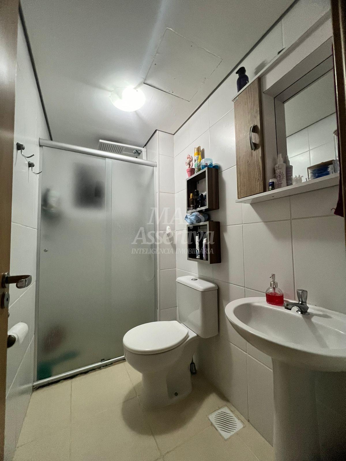 Apartamento semi mobiliado para venda no Monte Brasil 
