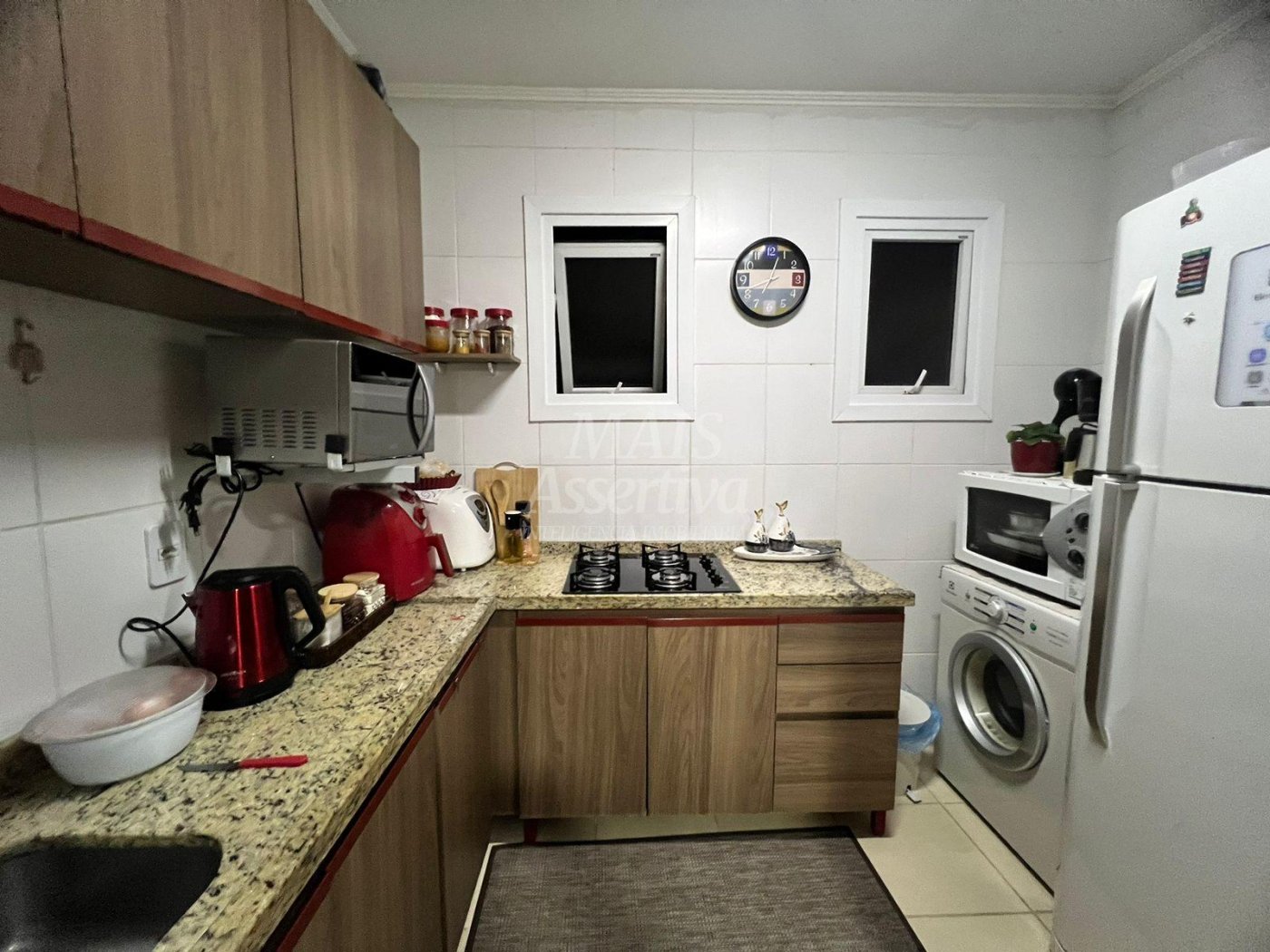Apartamento semi mobiliado para venda no Monte Brasil 