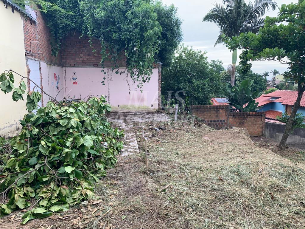 Amplo terreno com 476,25 m² para venda em São Leopoldo 