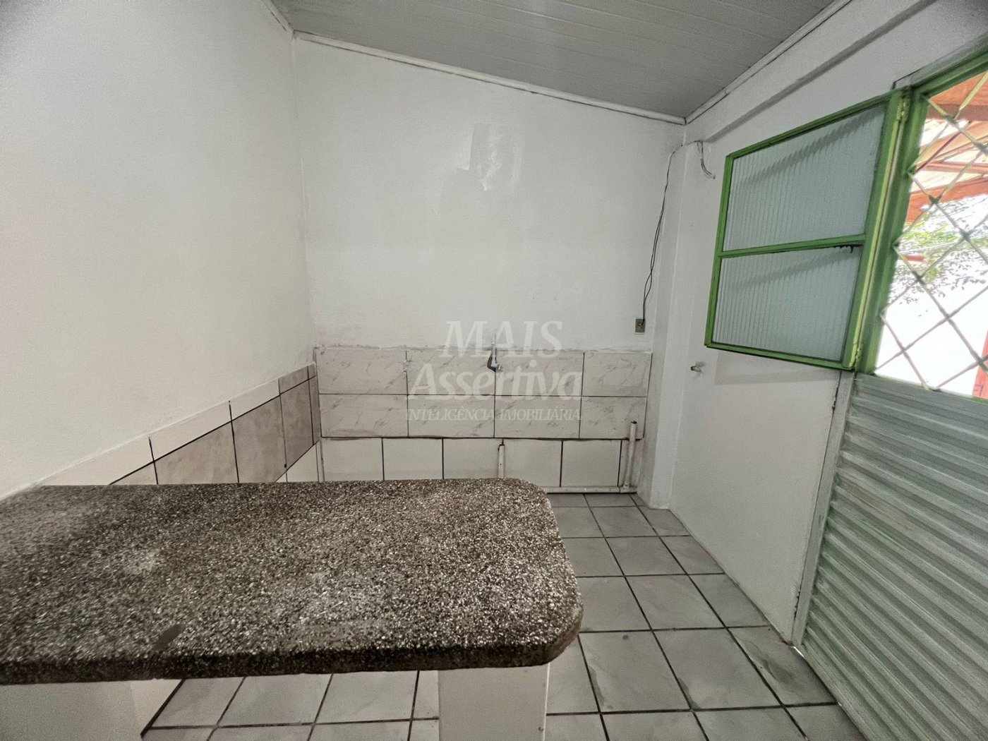 Kitnet para locação, bairro Ouro Branco em Novo Hamburgo 