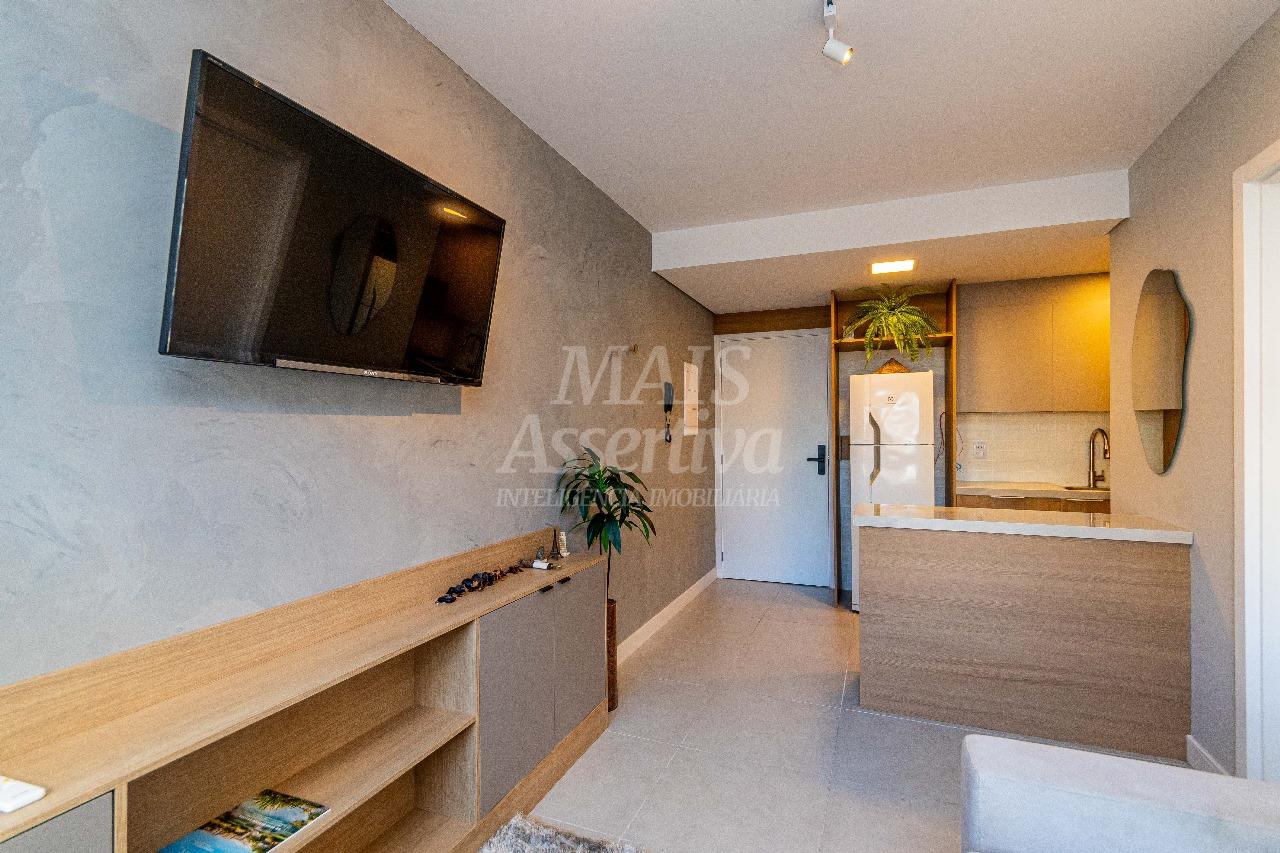Ótimo apartamento mobiliado e decorado à venda em Porto Alegre/RS
