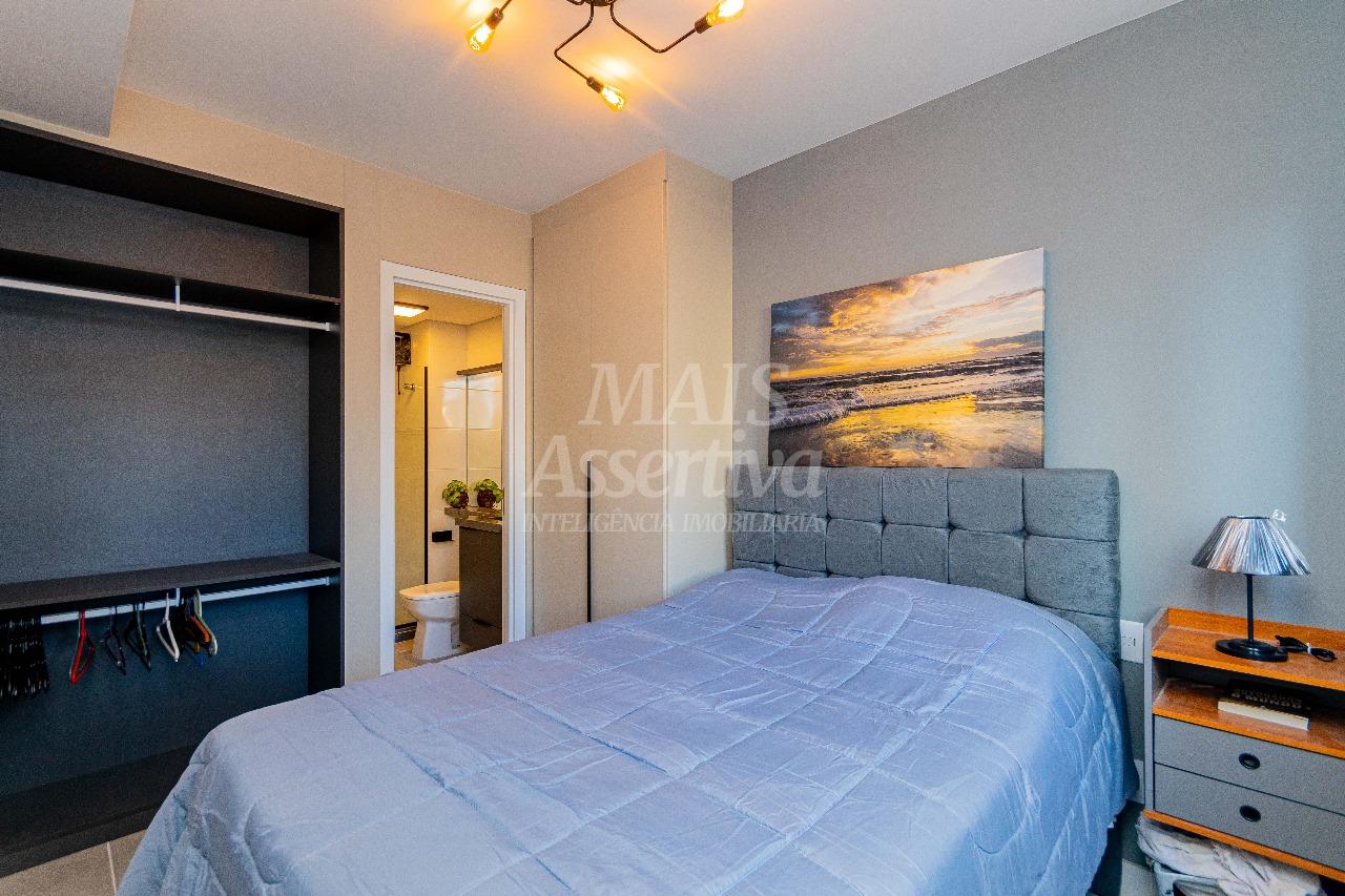 Ótimo apartamento mobiliado e decorado à venda em Porto Alegre/RS