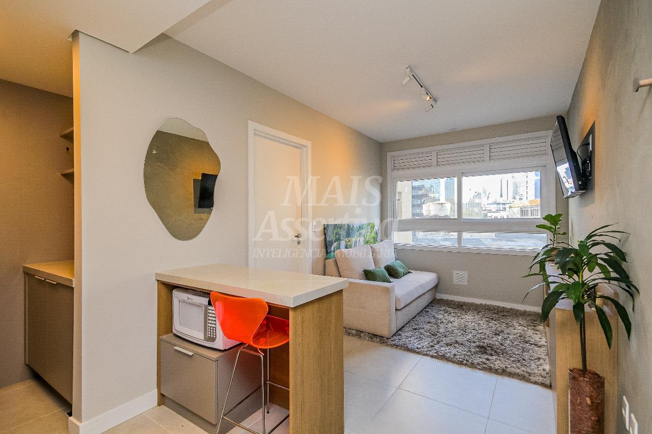 Ótimo apartamento mobiliado e decorado à venda em Porto Alegre/RS